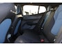 Volvo EX30 Single Motor Extended Range Plus Black Edition | Stuurwiel/Stoelen voor verwarmbaar | 20" Zwarte velgen | Elektrisch verstelbare stoelen met memory functie | Adaptieve Cruise Control | Harman Kardon Soundbar | Keyless entry | 19'' Lichtmetalen velgen | Extra getint glas achter | Dak in contrasterende kleur