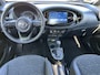 Toyota Aygo X 1.0 VVT-i S-CVT Envy | Stoelverwarming | Navigatie | Parkeersensoren | Keyless entry |