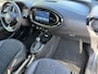 Toyota Aygo X 1.0 VVT-i S-CVT Envy | Stoelverwarming | Navigatie | Parkeersensoren | Keyless entry |