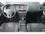 Volvo V40 T2 Polar+ | Dealer onderhouden | Automaat | Stoelverwarming | 4 All-Seasons | Cruise Control |