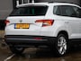 Skoda Karoq Style Business 1.5 TSI ACT 150pk Automaat DODE HOEK | 18''LM | TREKHAAK | ADAPT. CRUISE | PDC | NAVI | DAB
