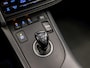 Toyota Auris Touring Sports 1.8 Hybrid Sport Automaat (GROOT NAVI, CLIMATE, GETINT GLAS, STOELVERWARMING, SPORTSTOELEN, CAMERA, KEYLESS, NIEUWSTAAT)