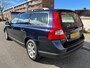 Volvo V70 2.5T Momentum AUT /Airco/Cruise/LMV/Elek. Pakket