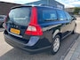 Volvo V70 2.5T Momentum AUT /Airco/Cruise/LMV/Elek. Pakket