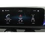 Mercedes-Benz A-klasse 200 Business Solution AMG (PANORAMADAK, SFEERVERLICHTING, PARKEERSENSOREN, STOELVERWARMING)