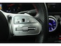 Mercedes-Benz A-klasse 200 Business Solution AMG (PANORAMADAK, SFEERVERLICHTING, PARKEERSENSOREN, STOELVERWARMING)