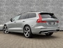 Volvo V60 2.0 T8 AWD Ultra Dark Performance Edition | Polestar Engineered Optimisation | 19" 5-triplespaaks Glossy Black Diamond Cut | Extra getint glas achter | Panoramisch schuif/kantel dak | 360 Camera | Head Up Display
