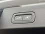 Volvo V60 2.0 T8 AWD Ultra Dark Performance Edition | Polestar Engineered Optimisation | 19" 5-triplespaaks Glossy Black Diamond Cut | Extra getint glas achter | Panoramisch schuif/kantel dak | 360 Camera | Head Up Display