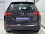Volkswagen Tiguan 1.4 TSI eHybrid Business+ 245 PK Automaat / Navigatie full Map / Cruise control / Climate Control / Parkeer