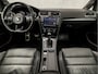 Volkswagen Golf Variant 2.0 TSI R 301Pk Automaat (PANORAMADAK, APPLE CARPLAY, NAVIGATIE, LEDER, KEYLESS, DYNAUDIO, CAMERA, ADAPTIVE CRUISE, MODE KNOP, GETINT GLAS, NIEUWSTAAT)