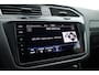 Volkswagen Tiguan 1.4 TSI eHybrid R-Line Black style | Pano | 360cam | Elek. Trekhaak | 19'' | Stoel- Stuurverw. | Adapt. Cruise |