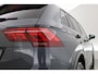 Volkswagen Tiguan 1.4 TSI eHybrid R-Line Black style | Pano | 360cam | Elek. Trekhaak | 19'' | Stoel- Stuurverw. | Adapt. Cruise |