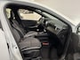 Renault Clio 90PK TCe Intens | Trekhaak | Climate Control | Camera | Parkeersensoren | Cruise Control | Apple CarPlay/Android Auto | Lichtmetalen Velgen | Full LED | Licht & Regen Sensor |