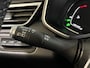 Renault Clio 90PK TCe Intens | Trekhaak | Climate Control | Camera | Parkeersensoren | Cruise Control | Apple CarPlay/Android Auto | Lichtmetalen Velgen | Full LED | Licht & Regen Sensor |