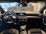 Mercedes-Benz A-klasse 180 Business Solution Automaat / AMG styling / 18"LM / LED / Navi / Camera