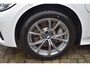 BMW 3-Serie Touring 330e Business Edition Plus | Leder | Stoelverwarming |