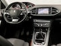 Peugeot 308 SW 1.2 PureTech Sport (PANORAMADAK, APPLE CARPLAY, GROOT NAVI, 360 CAMERA, SPORTSTOELEN, ADAPTIVE CRUISE, GETINT GLAS, TREKHAAK, NIEUWE APK, NIEUWSTAAT)