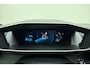 Peugeot e-2008 EV GT Pack 50 kWh 100% Elektrisch | Panorama dak | Alcantara bekleding | Camera | 3D-Instrumentenpaneel | Adaptive Cruise Control | Stoelverwarming | 1e eigenaar
