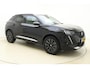 Peugeot e-2008 EV GT Pack 50 kWh 100% Elektrisch | Panorama dak | Alcantara bekleding | Camera | 3D-Instrumentenpaneel | Adaptive Cruise Control | Stoelverwarming | 1e eigenaar