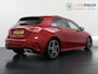 Mercedes-Benz A-klasse 180 Business Solution AMG Panoramadak | Memory | Camera | Stoelverwarming |