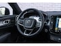 Volvo XC40 Plug-in Hybrid T5 Core | Trekhaak | Harman Kardon audio | Stoel- en stuurverwarming | Climate Control | Lane Keeping Assist | DAB | 18" velgen | Cruise control | Keyless | Elektrische stoelverstelling |