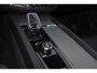 Volvo XC60 T6 Recharge AWD Plus Black Edition - Luchtvering - Panorama/schuifdak - IntelliSafe Assist & Surround - 360º Camera - Harman/Kardon audio - Adaptieve LED koplampen - Verwarmde voorstoelen, stuur & achterbank - Parkeersensoren voor & achter - Elektr. bedienb. voorstoelen met geheugen - Head up display - Draadloze tel. lader - Extra getint glas - 21' LMV
