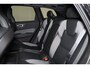 Volvo XC60 T6 Recharge AWD Plus Black Edition - Luchtvering - Panorama/schuifdak - IntelliSafe Assist & Surround - 360º Camera - Harman/Kardon audio - Adaptieve LED koplampen - Verwarmde voorstoelen, stuur & achterbank - Parkeersensoren voor & achter - Elektr. bedienb. voorstoelen met geheugen - Head up display - Draadloze tel. lader - Extra getint glas - 21' LMV
