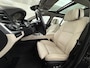 BMW 5-Serie Touring 550i High Executive Panoramadak | HUD | ACC | DVD achter