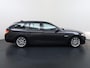 BMW 5-Serie Touring 550i High Executive Panoramadak | HUD | ACC | DVD achter