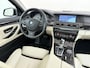 BMW 5-Serie Touring 550i High Executive Panoramadak | HUD | ACC | DVD achter