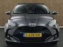 Toyota Yaris 1.5 Hybrid 115 First Edition - ORIGINEEL NEDERLANDSE AUTO - AFKOMSTIG VAN 1E EIGENAAR - FACELIFT MODEL - NAVIGATIE - LICHT EN REGENSENSOR - 16 INCH LICHT METALEN VELGEN - CAMERA - 4 X ELEKTRISCHE RAMEN - KEYLESS ENTRY/ START - CLIMATE CONTROL - ADAPTIEVE CRUISE CONTROL