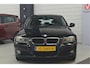 BMW 3-Serie Touring 318i Business Line // GEREVISEERDE MOTOR BIJ 195.000 km // NAVI // CLIMA // CRUISE //