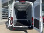 Ford Transit 350 2.0 TDCI 130 PK L3H3 Trend | Fabr. garantie t/m 04-2028 | 360 Camera | Sync 4 | Volledige betimmering | Led laadruimte | 270 graden achterdeuren |