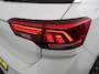 Volkswagen T-Roc 1.5 TSI R-Line+ Climate control | Adaptieve cruise control | LED | Navigatie | Achteruitrijcamera | Parkeersensoren | Apple Carplay/ Android Auto | Radio