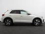 Volkswagen T-Roc 1.5 TSI R-Line+ Climate control | Adaptieve cruise control | LED | Navigatie | Achteruitrijcamera | Parkeersensoren | Apple Carplay/ Android Auto | Radio