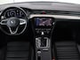 Volkswagen Passat 1.5 TSI R Line | Panoramadak | Nappaleder | Stoelverwarming | Massage | Memory | Camera | Matrix LED | Carplay | Navigatie | Keyless | Virtual Cockpit