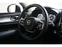 Volvo XC40 1.5 T2 Momentum Business | Achteruitrijcamera | Apple Carplay/Android Auto|telefoonintegratie premium | Cruise control adaptief