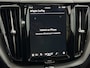 Volvo XC60 2.0 plus T6 AWD Plug-in Hybrid Plus Dark Pano, 360 Camera, Harman/Kardon, Navi, Memory, Elektrische achterklep, Stoelverwarming