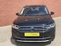 Volkswagen Tiguan 1.5 TSI 150pk DSG Elegance | Navigatie | Apple Carplay/Android Auto | Parkeersensoren | Camera | Adaptive Cruise Control | Stuur-en stoelverwarming | Matrix LED-koplampen | Virtual Cockpit | Getinte ramen | Climate Control | ErgoActive stoelen