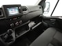 Renault Master T33 2.3 dCi 135PK L2H2 BPM VRIJ! Airco Cruise control Parkeersensoren Navigatie Trekhaak