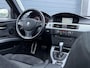 BMW 3-Serie Touring 320d M Sport Automaat | Alcantara | Panorama | Xenon | Navigatie | Cruise | Climate | Stoelverarming