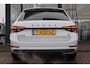 Skoda Superb Combi 218PK 1.4 TSI iV Sportline Business | Achterbank verwarmd | Dodehoek detectie | Elektrisch bedienbare achterklep met sensorsturing