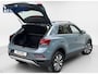 Volkswagen T-Roc TSI 115PK LIFE GOAL EDITION NAVI/CARPLAY/STOELVERWARMING