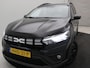 Dacia Jogger 1.6 Hybrid 140 Expression 7-pers. AUTOMAAT / Trekhaak / 7-persoons / Navigatie middels Apple Carplay & Android Auto / Cruise control / Airco / Fabrieksgarantie tot 12-03-2032 /