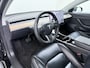 Tesla Model 3 RWD Plus 325PK Lmv 18" AutoPilot Leder Panoramadak Adaptive-Cruise Camera's Elektr.-Stuur+Stoelen+Spiegels+Geheugen+Easy-Entry+Verwarmde stoelen Park assistent Pdc WIFI Lane-Assist Speed-Assist Navi LED ACC DAB Voorverwarmen interieur via App Keyless One-Pedal-Drive Origineel Nederlandse Auto