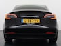 Tesla Model 3 RWD Plus 325PK Lmv 18" AutoPilot Leder Panoramadak Adaptive-Cruise Camera's Elektr.-Stuur+Stoelen+Spiegels+Geheugen+Easy-Entry+Verwarmde stoelen Park assistent Pdc WIFI Lane-Assist Speed-Assist Navi LED ACC DAB Voorverwarmen interieur via App Keyless One-Pedal-Drive Origineel Nederlandse Auto
