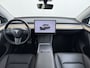 Tesla Model Y Long Range AWD 75kWh Trekhaak SOH 91% Warmtepomp Autopilot Leder Panoramadak Elektr.Stuur+Stoel+Verwarmd Navi Ecc Premium Audio Keyless Privacyglas 4WD Camera's Elektr.AchterKlep Parkeer Assistent Sentry-Mode Bluetooth Dodehoek detector Connected services AMD-Ryzen Processor™ 1e Eigenaar 1.600kg Trekvermogen Origineel Nederlandse Auto Garantie op Batterij en Motor tot 29-6-2030 max. 192.000km