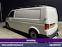 Volkswagen Transporter 2.0 TDI 150pk L2H1 Inrichting Euro6 Airco | Omvormer | Camera | Apple Carplay | 2500kg Trekhaak Android Auto, Cruisecontrol, Parkeersensoren