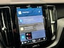 Volvo XC60 2.0 T6 Plug-in hybrid AWD Essential Edition Bright | Lederen bekleding | Adaptieve Cruise | Panoramadak | BLIS | 18" Lichtmetalen velgen | Achterbank verwarmd | Achteropkomend verkeer waarschuwing | Achteruitrijcamera