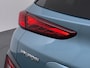 Hyundai Kona Electric EV 64kWh SOH 100% Fase 3 Warmtepomp Leder Schuif-/kanteldak Head-Up Display Adap.Cruise Apple Carplay Android Auto Navi Ecc Camera Pdc Krell®-Audio Limited Keyless Stoelverwarming/Koeling Stuurverwarming Elek.Stoelen Blind Spot Monitoring Lane Assist DAB Led Origineel Nederlandse Auto Super compleet!
